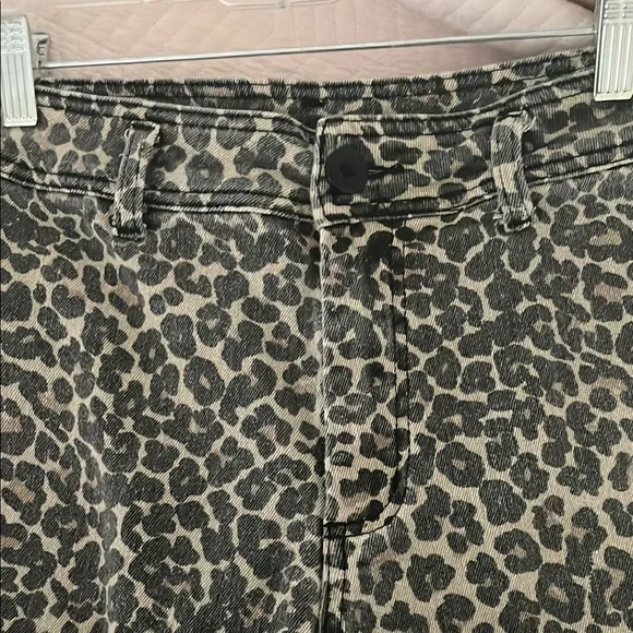 Leopard Print Wide Leg Pants - Picture 5 of 7